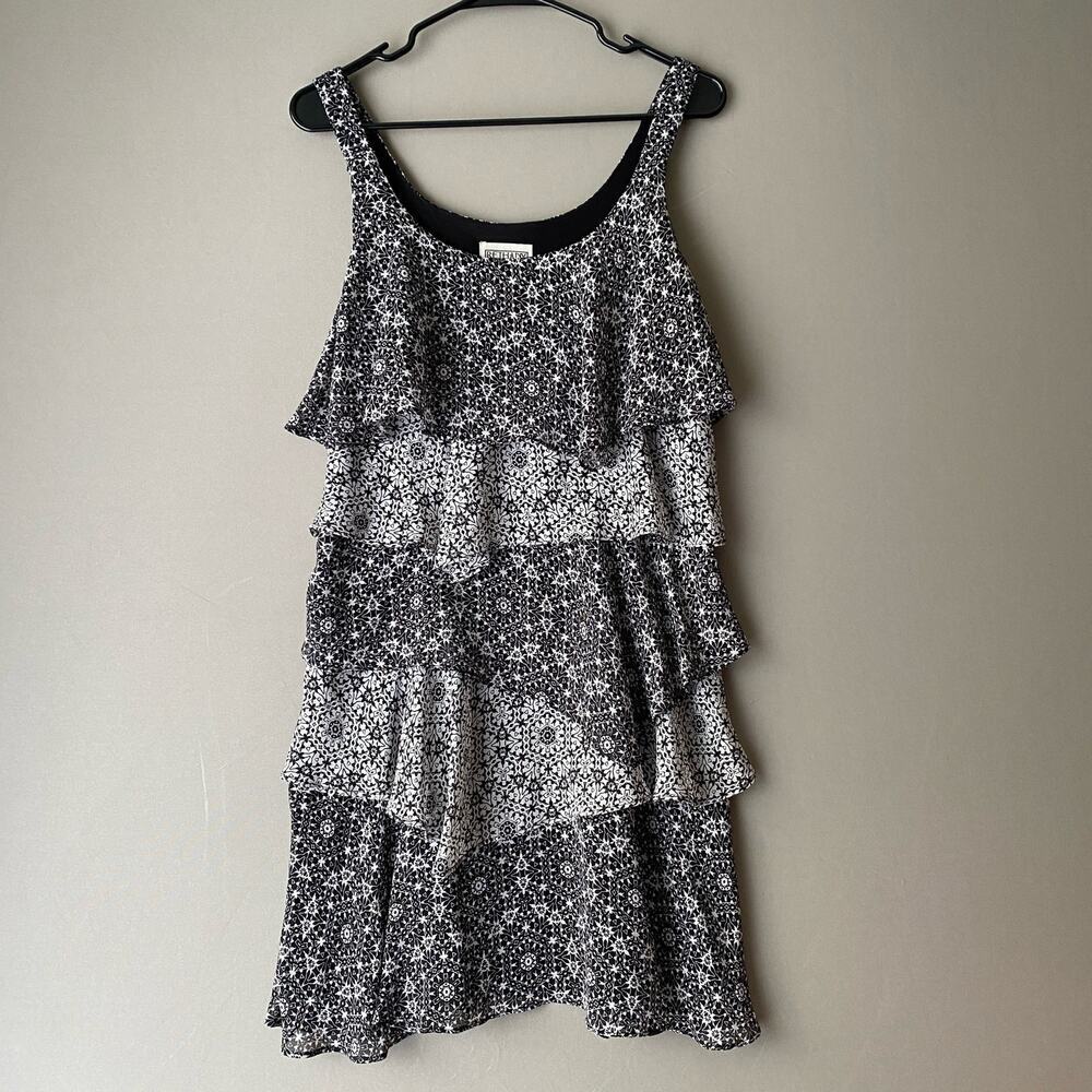 Bethany sz S black white vintage ruffle shift dress‎